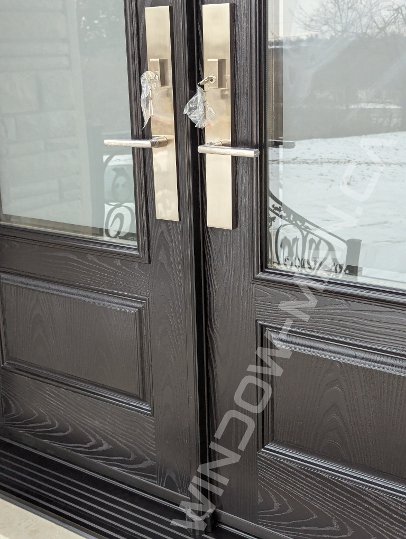 black oak grain fiberglass double door with 3/4 clear border glass, 8-foot, multipoint lock - detailed close up