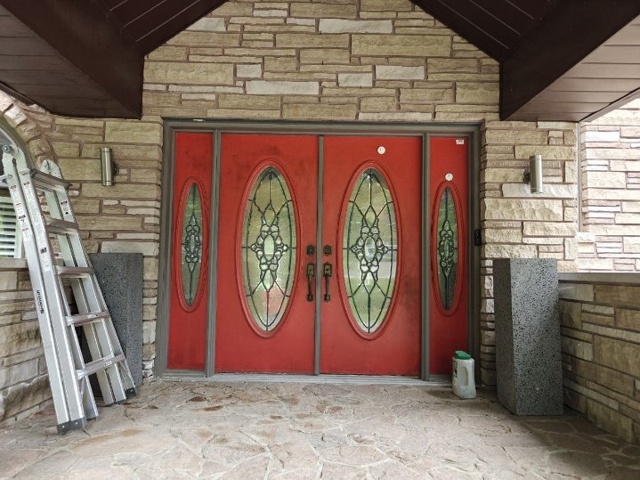 commercial brown steel double door with sidelights and acid glass, smart lock, novatech uno - before-after