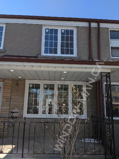 simple window grill design - closed